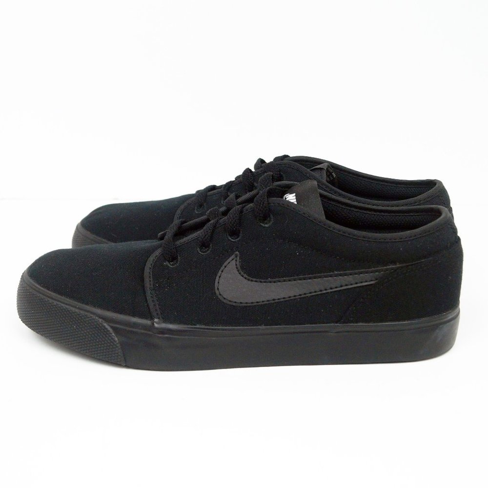 Nike TOKI LO TXT  Skateboard Sneaker 7.5